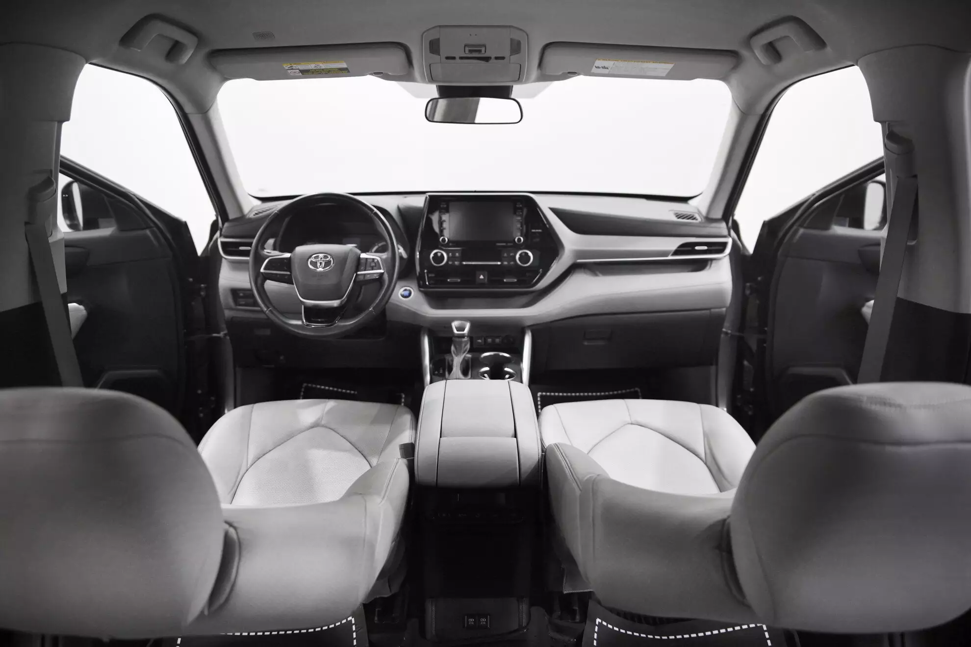 Автосалон: Toyota Highlander