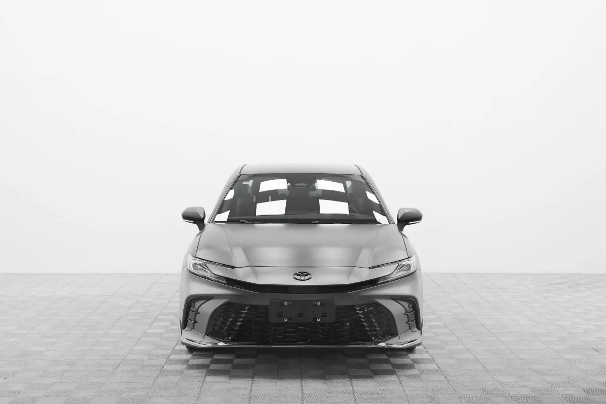 Автосалон: Toyota Camry