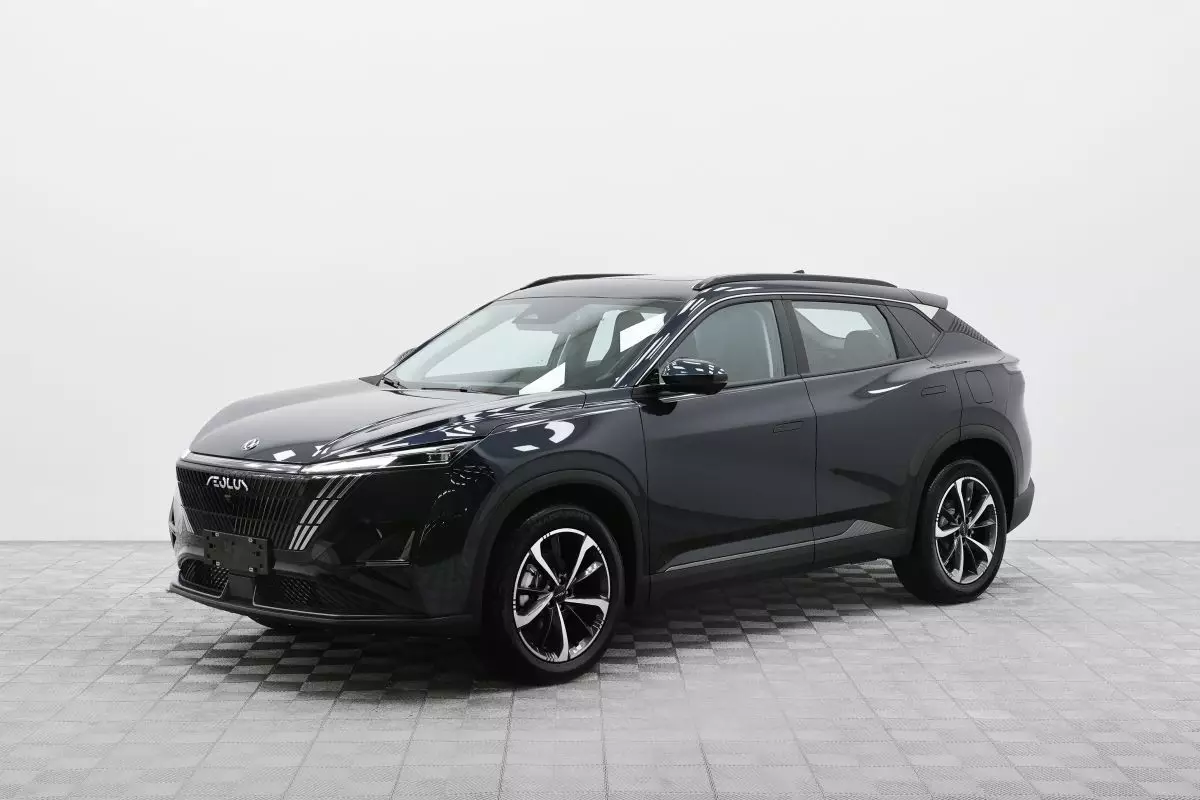 Автосалон: Dongfeng Mage