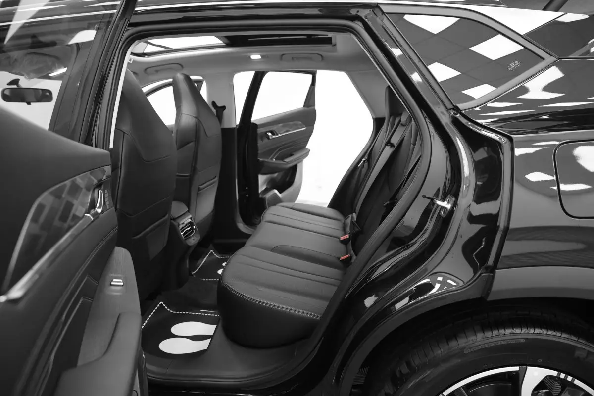 Автосалон: Dongfeng Mage