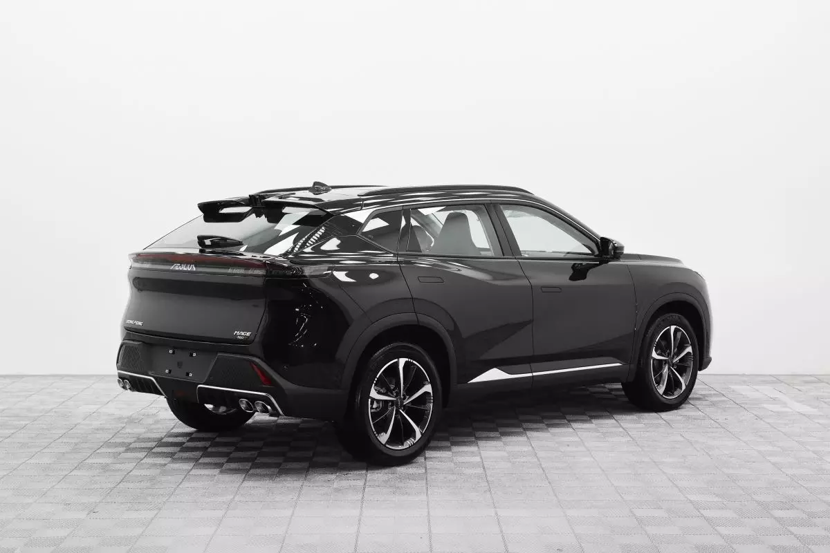 Автосалон: Dongfeng Mage