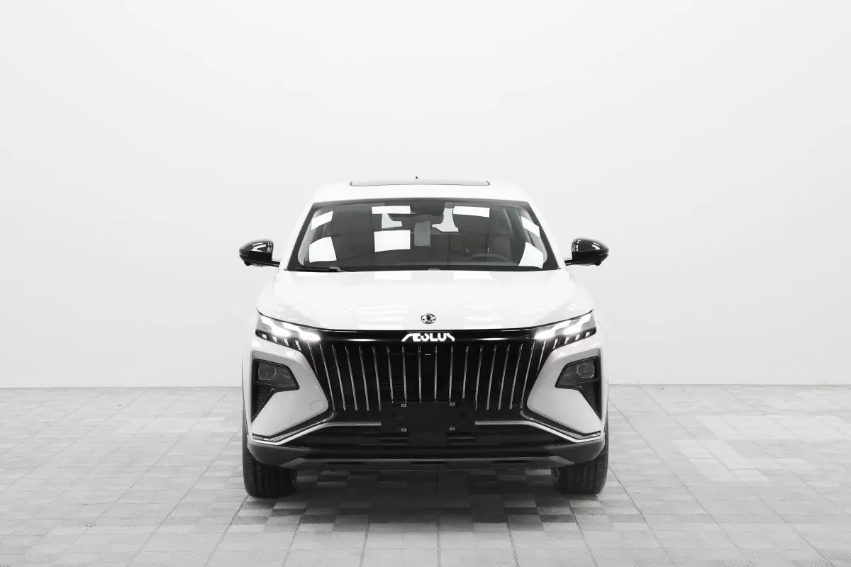 Автосалон: Dongfeng Huge