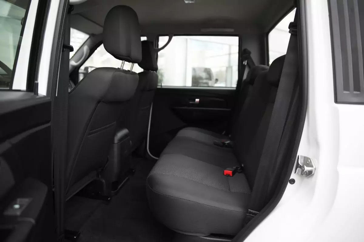 Автосалон: Uaz Профи Двухрядная кабина