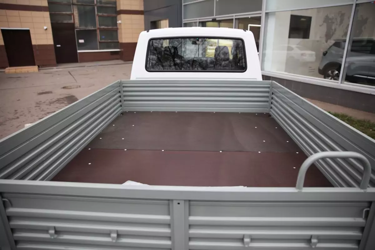 Автосалон: Uaz Профи Двухрядная кабина