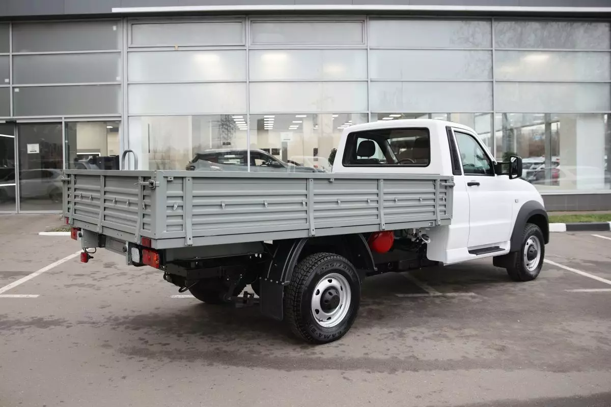 Автосалон: Uaz Профи Однорядная кабина