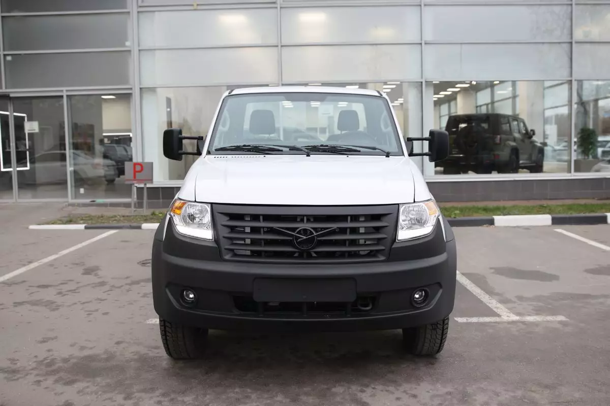 Автосалон: Uaz Профи Однорядная кабина