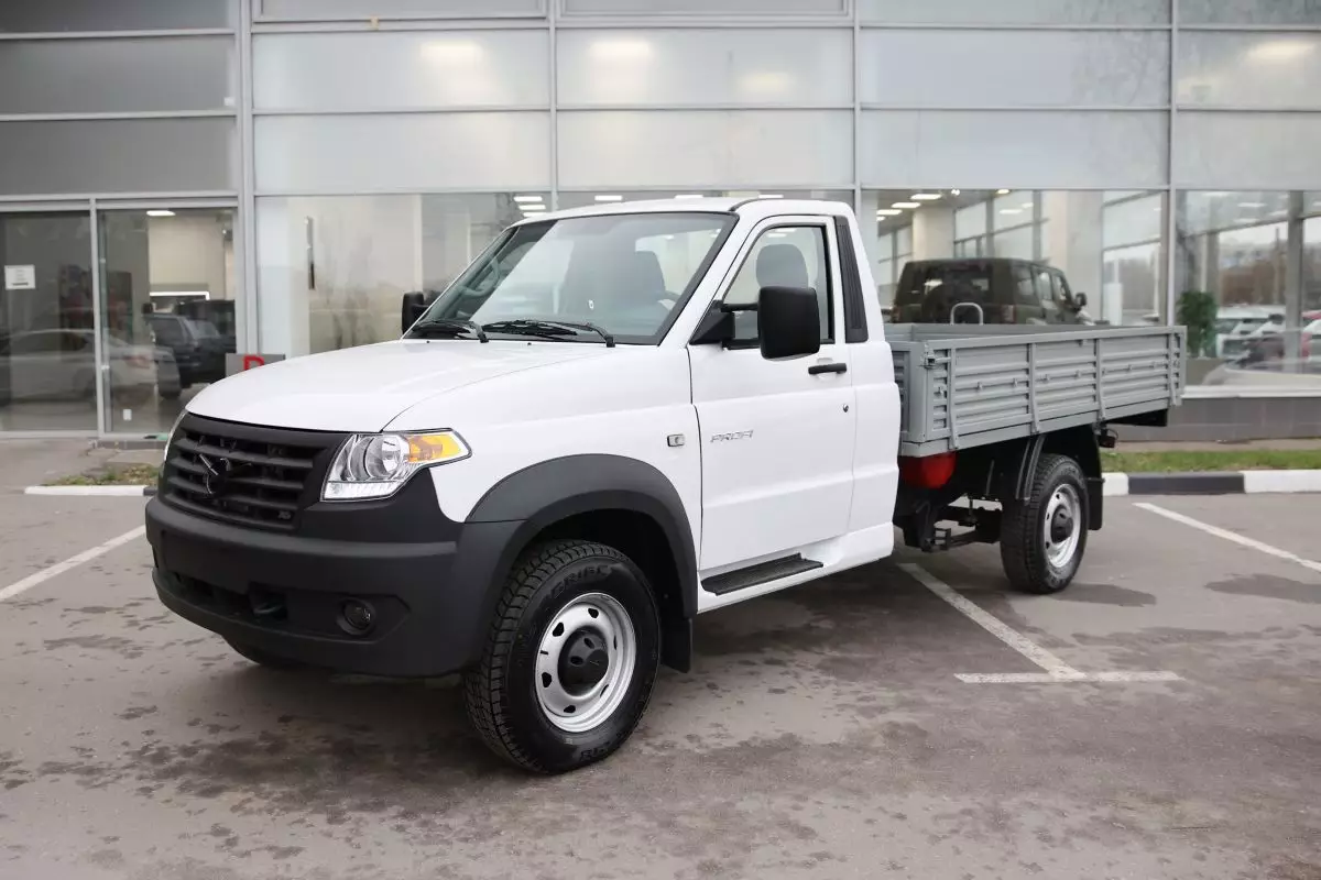 Автосалон: Uaz Профи Однорядная кабина