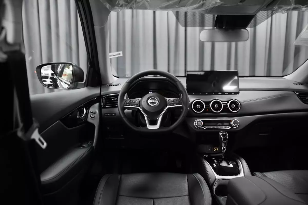 Автосалон: Nissan X-Trail