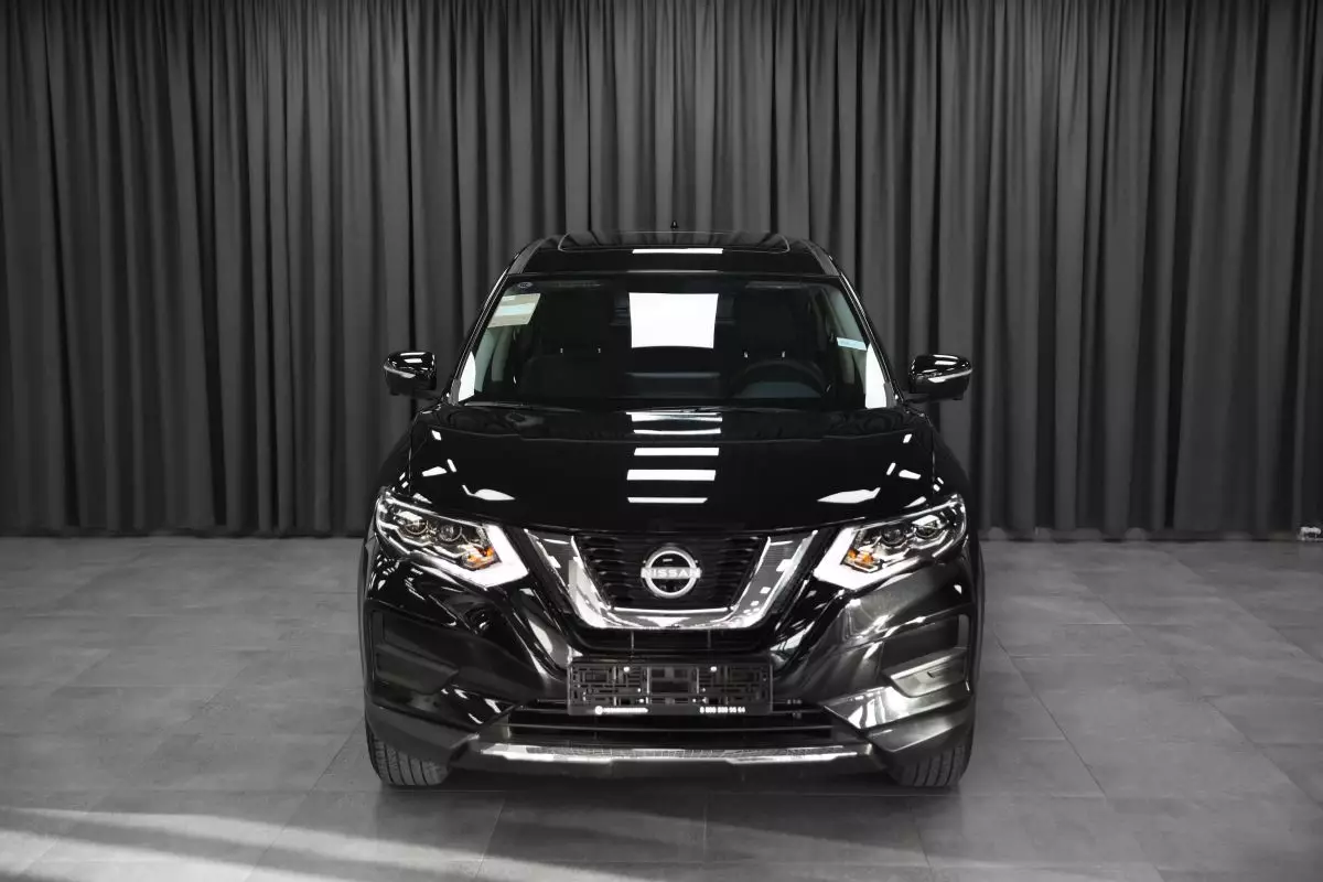 Автосалон: Nissan X-Trail