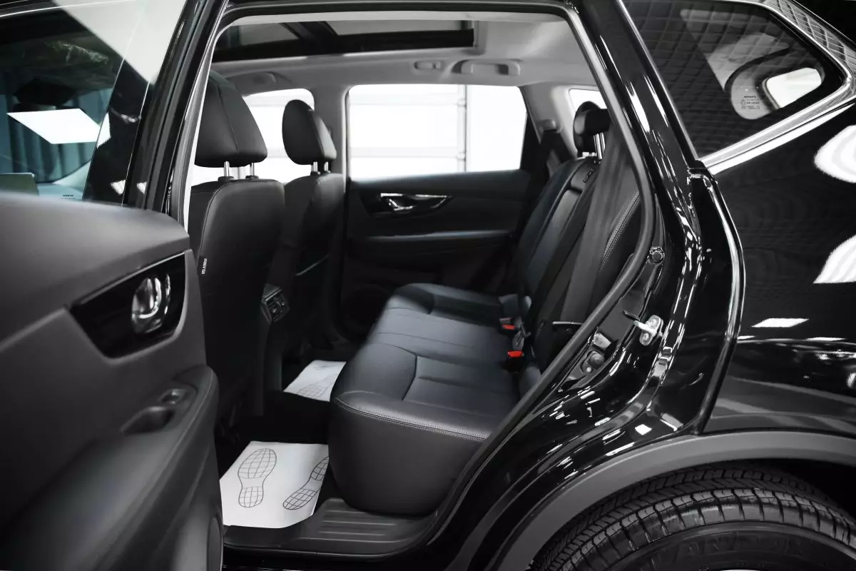 Автосалон: Nissan X-Trail