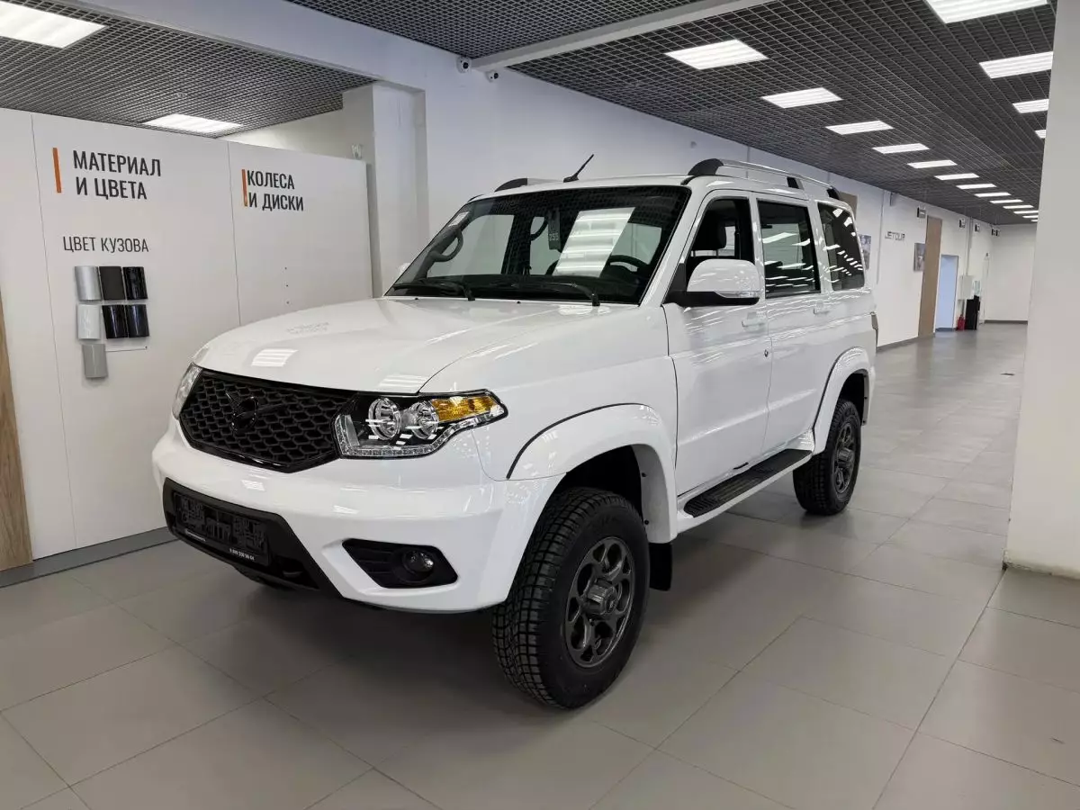 Автосалон: Uaz Patriot