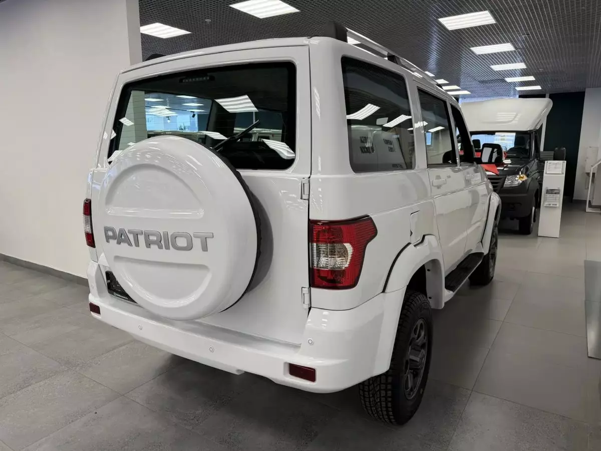Автосалон: Uaz Patriot