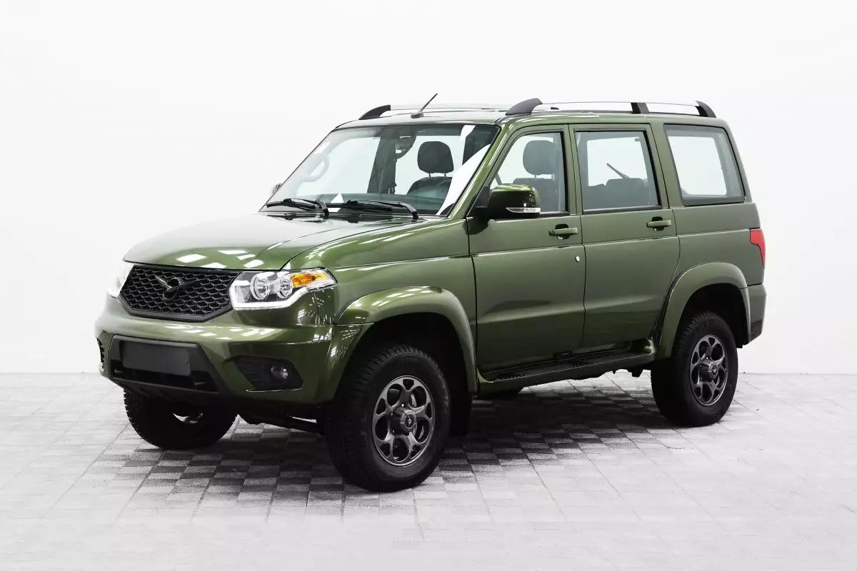 Автосалон: Uaz Patriot
