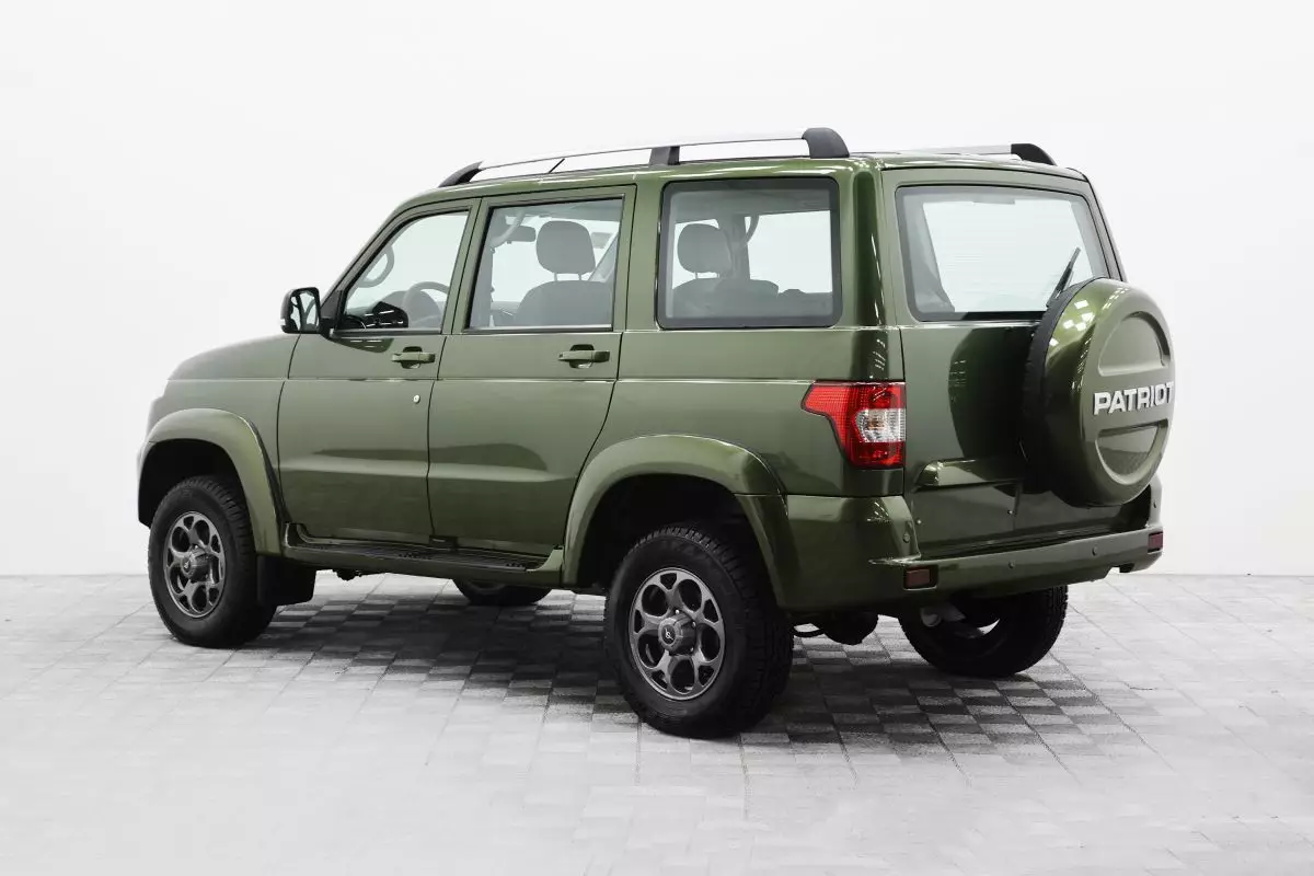 Автосалон: Uaz Patriot
