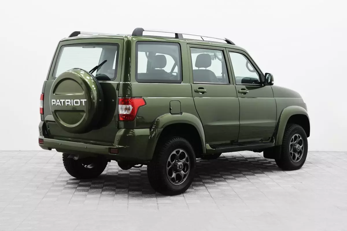 Автосалон: Uaz Patriot