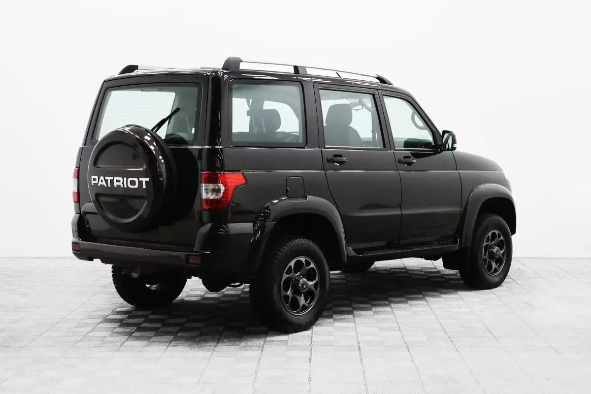 Автосалон: Uaz Patriot