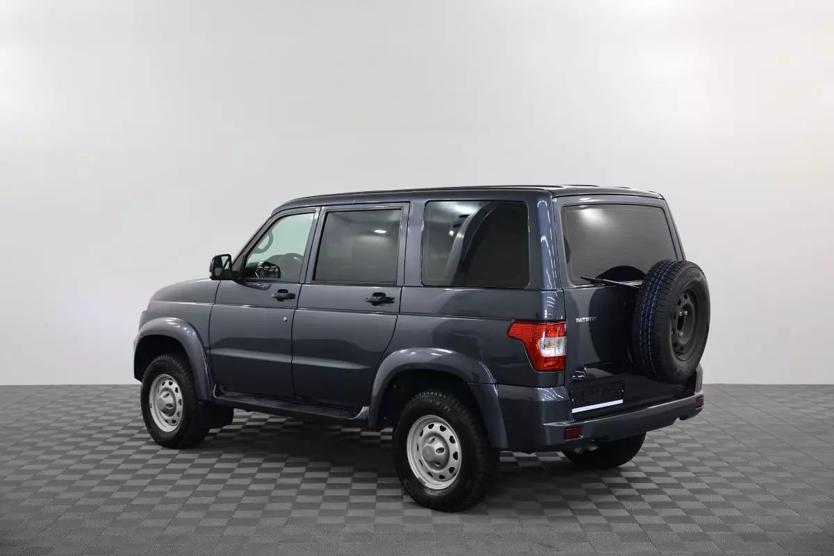 Автосалон: Uaz Patriot