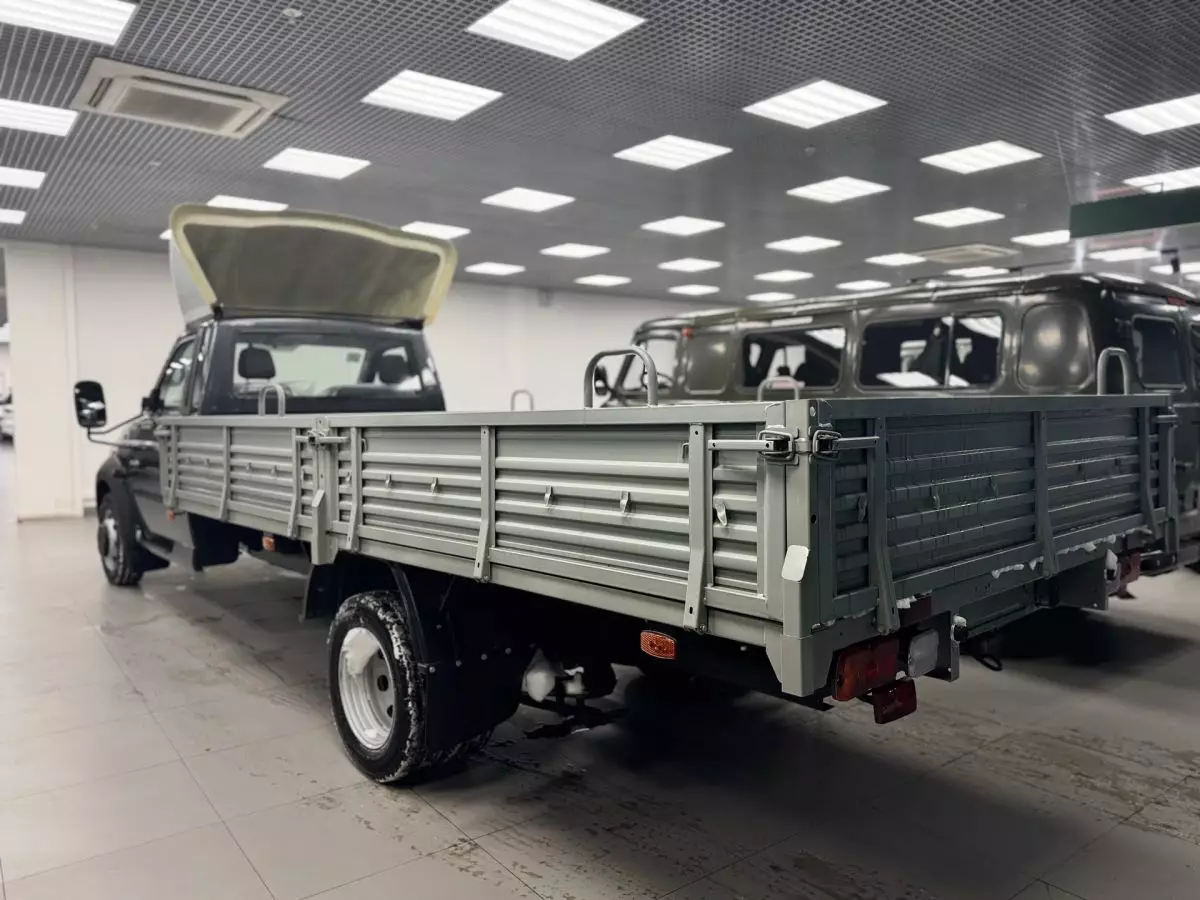 Автосалон: Uaz Профи Однорядная кабина
