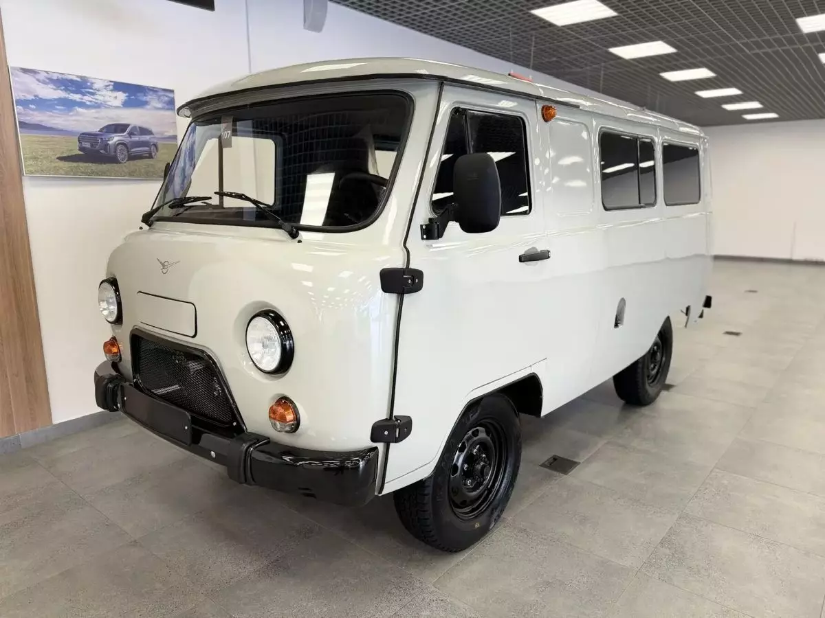 Автосалон: Uaz СГР Комби