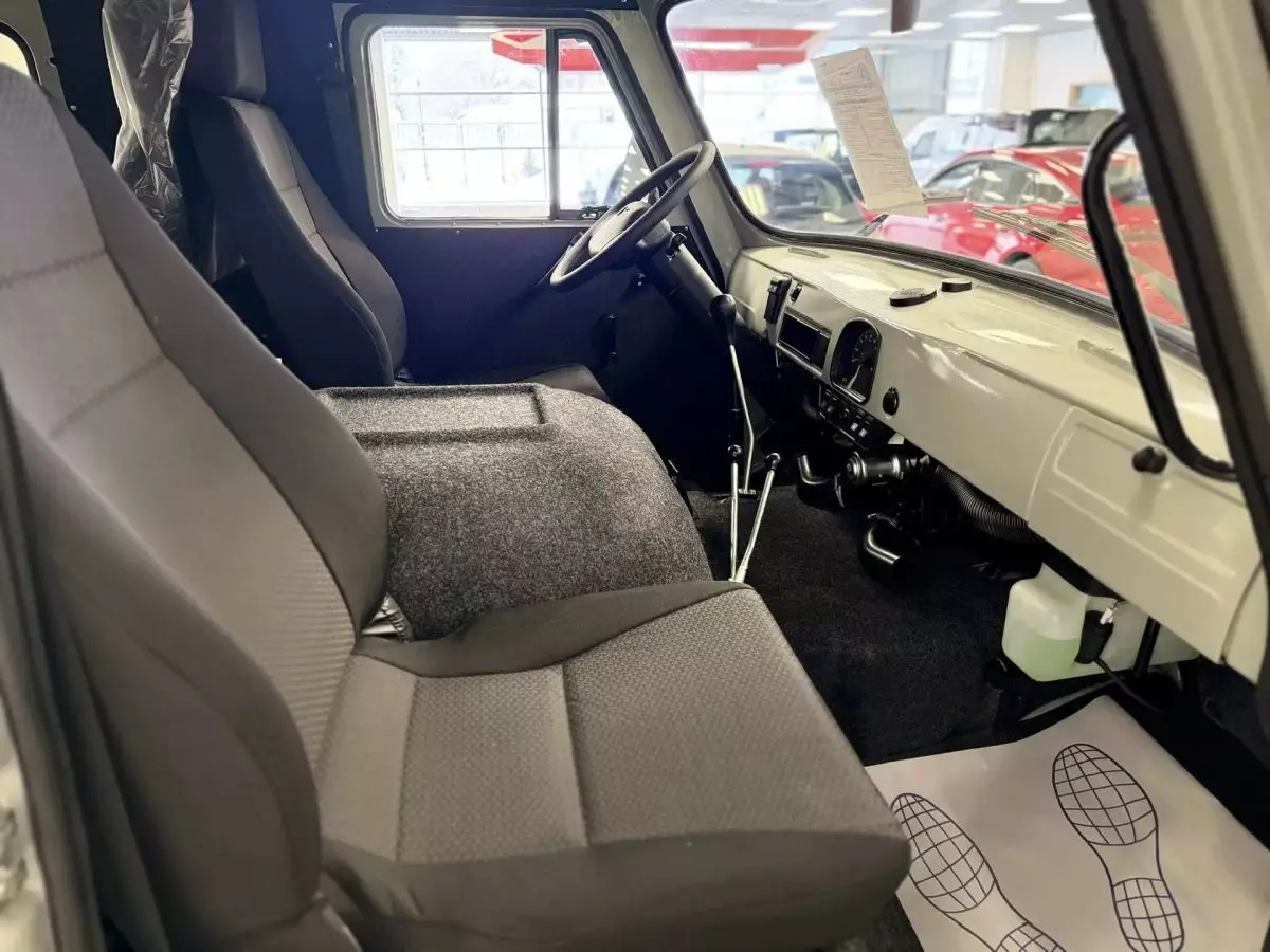 Автосалон: Uaz СГР Комби
