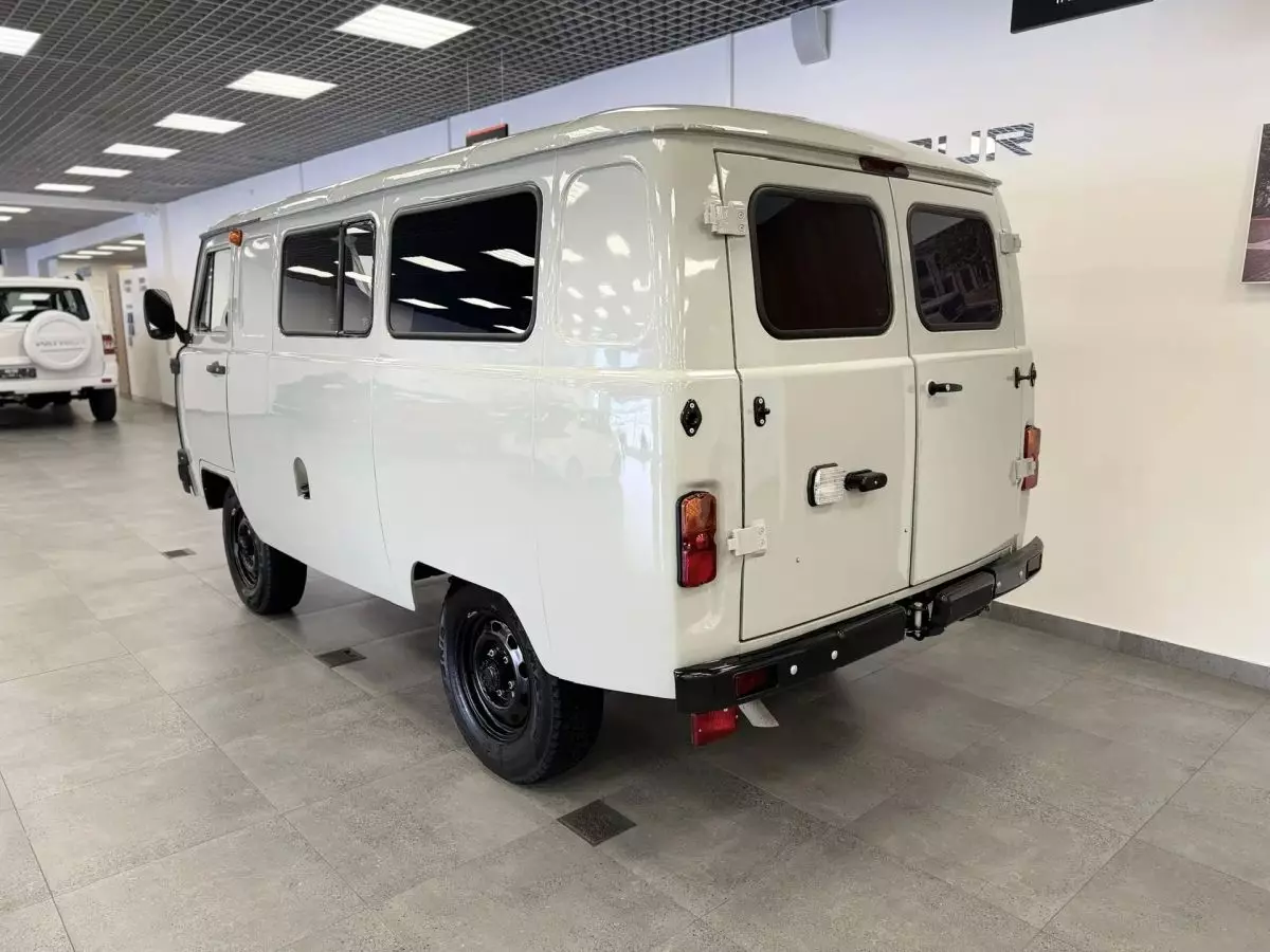 Автосалон: Uaz СГР Комби