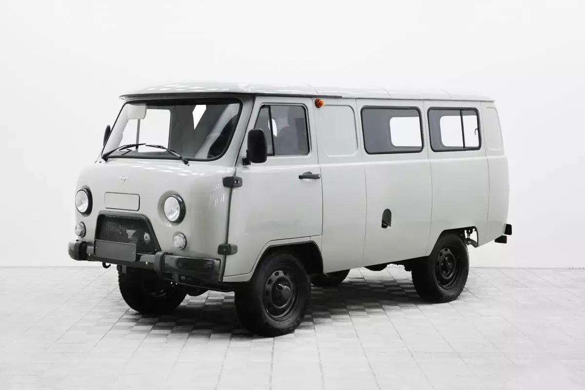 Автосалон: Uaz СГР Комби