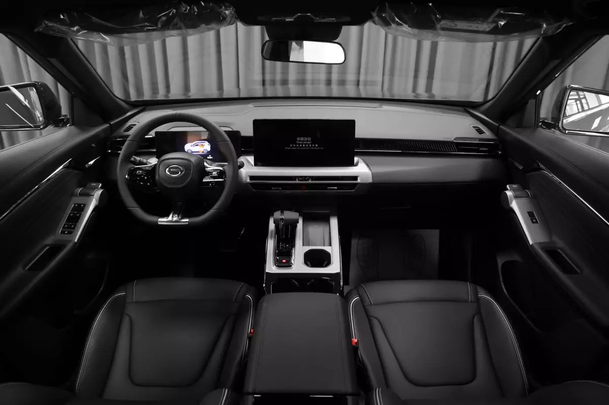 Автосалон: Gac GS4