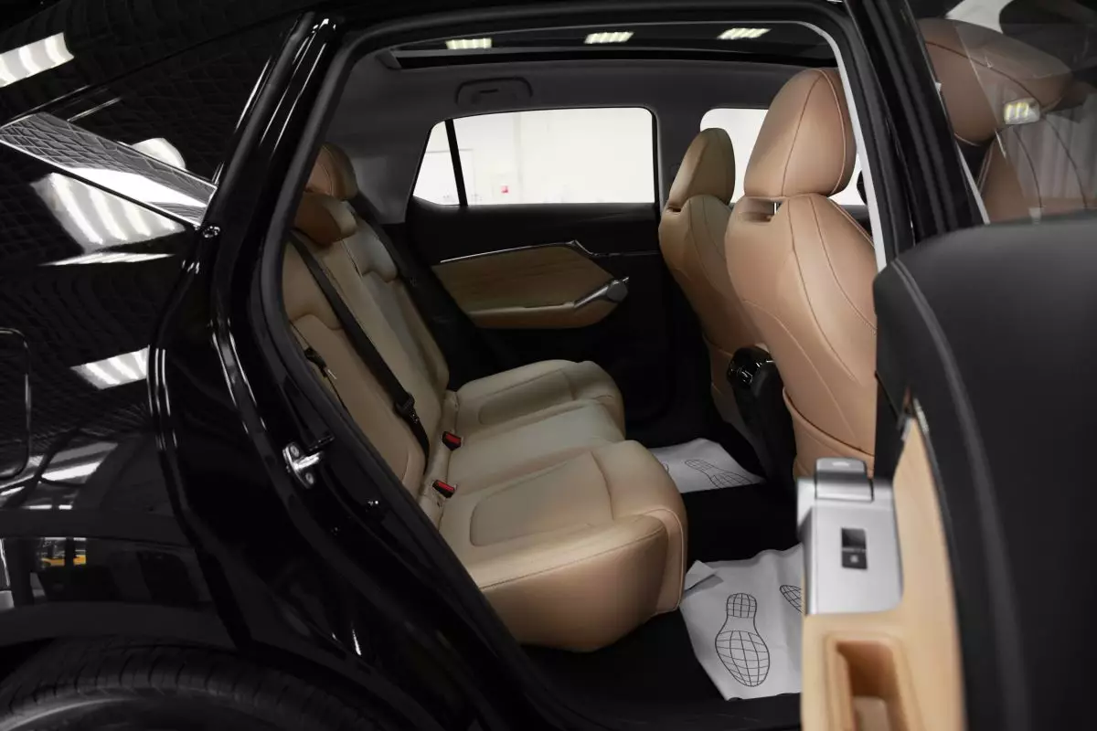 Автосалон: Gac GS4