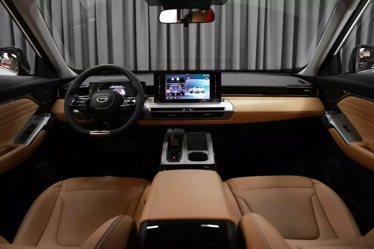 Автосалон: Gac GS4