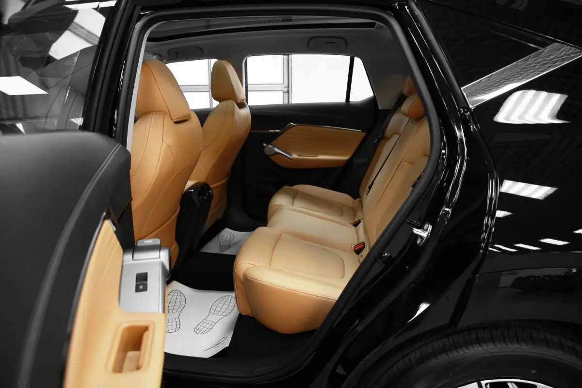 Автосалон: Gac GS4
