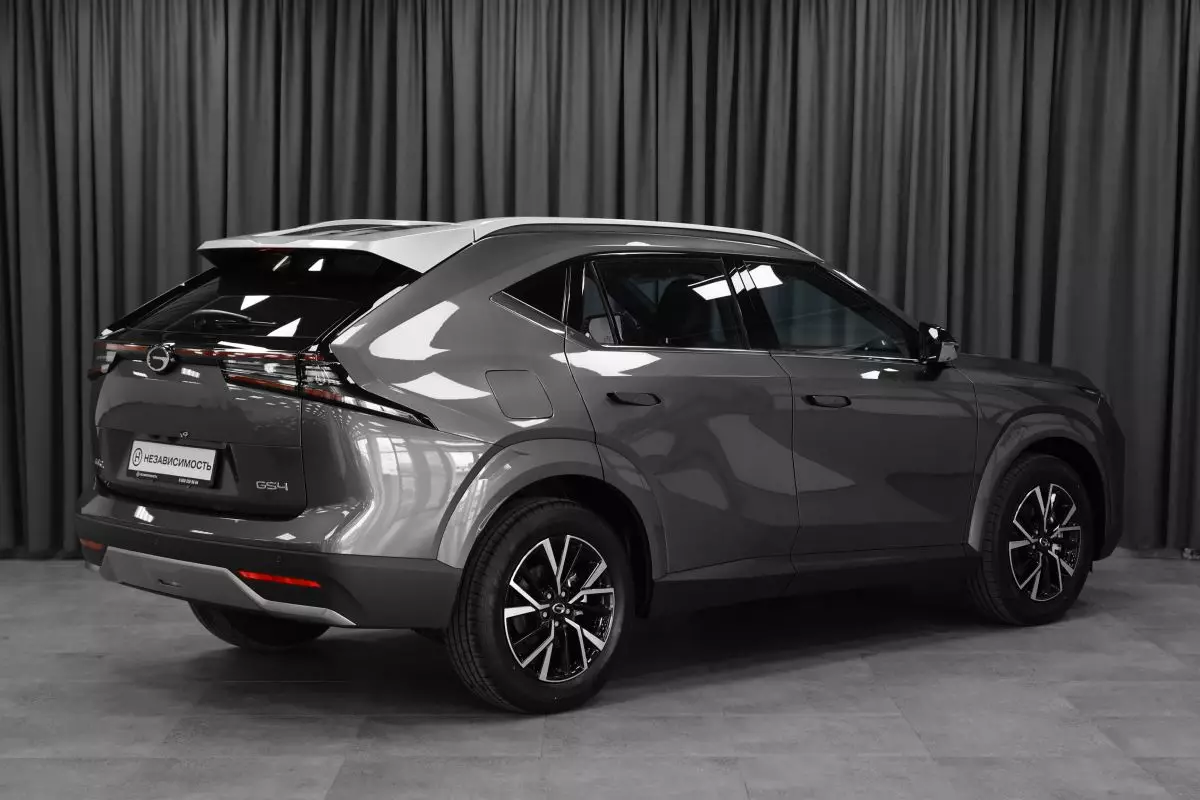 Автосалон: Gac GS4