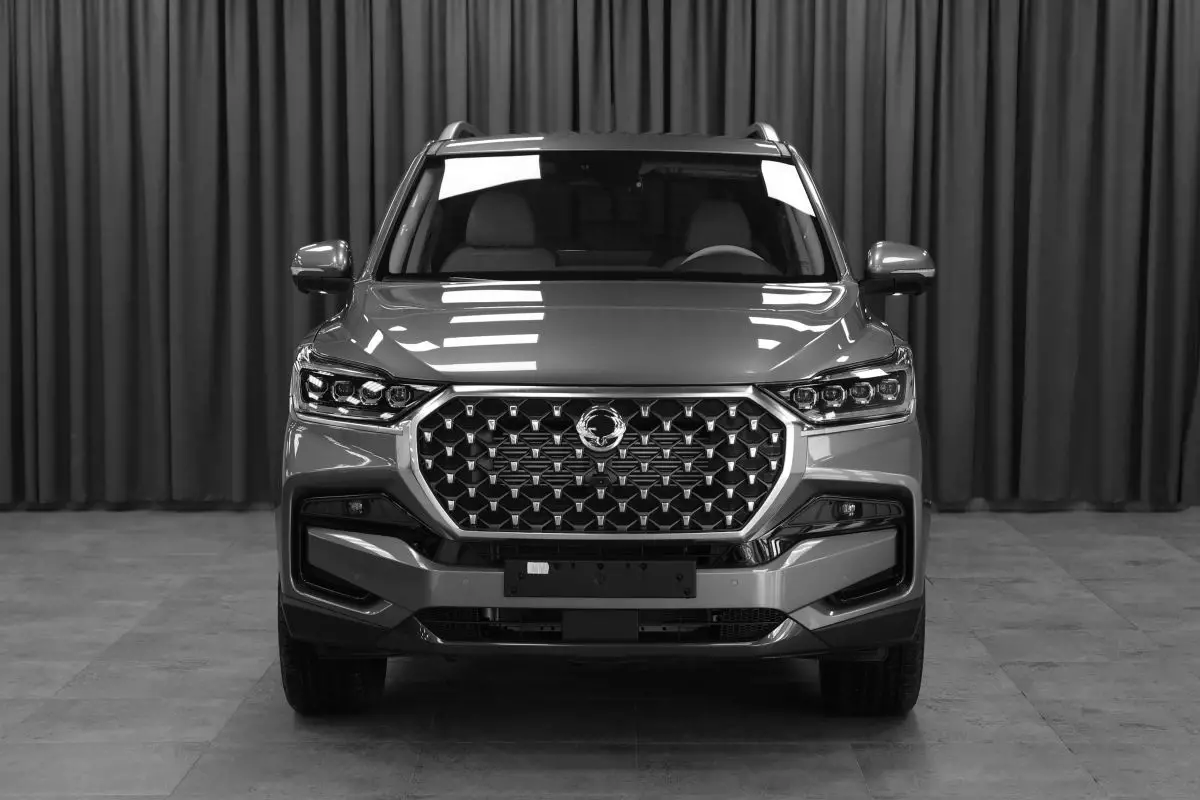 Автосалон: Kgm Rexton