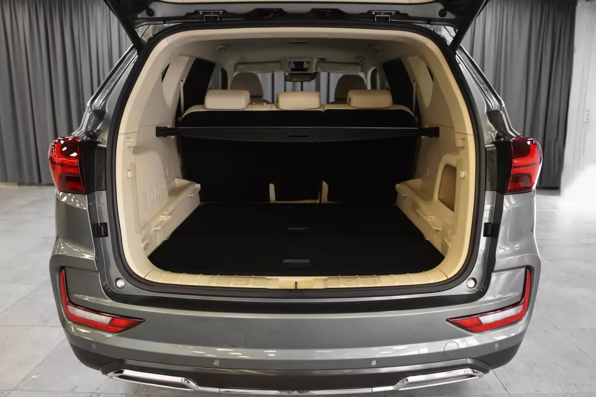 Автосалон: Kgm Rexton