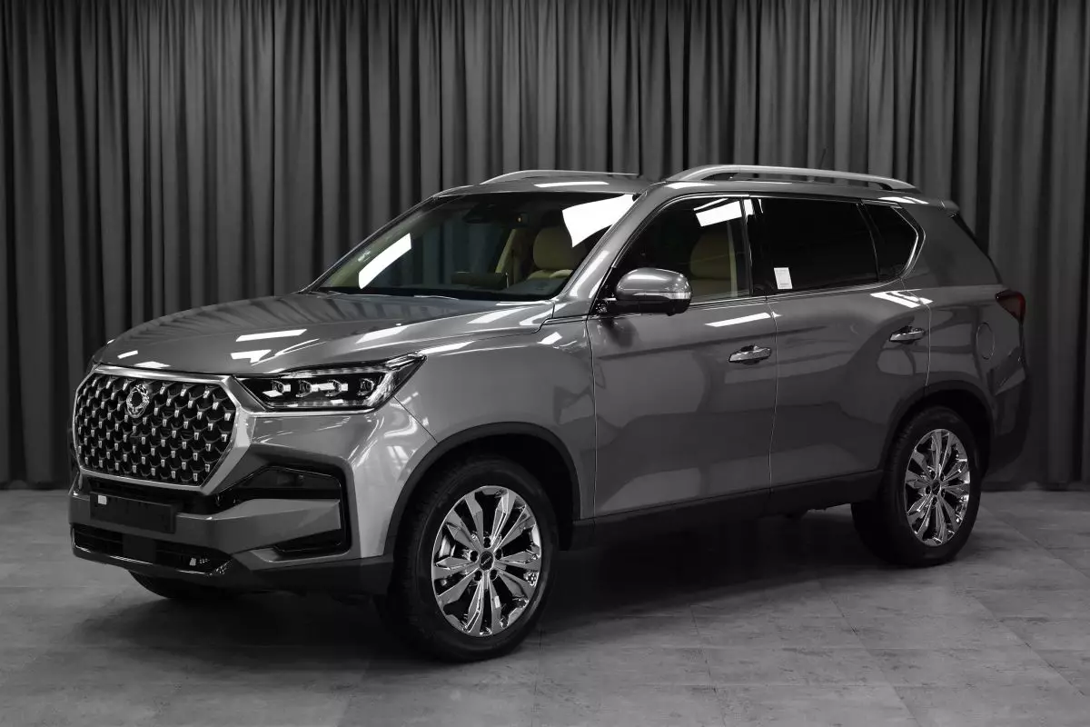 Автосалон: Kgm Rexton
