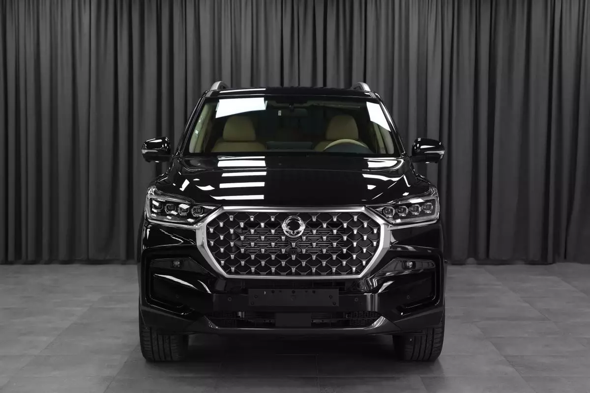 Автосалон: Kgm Rexton