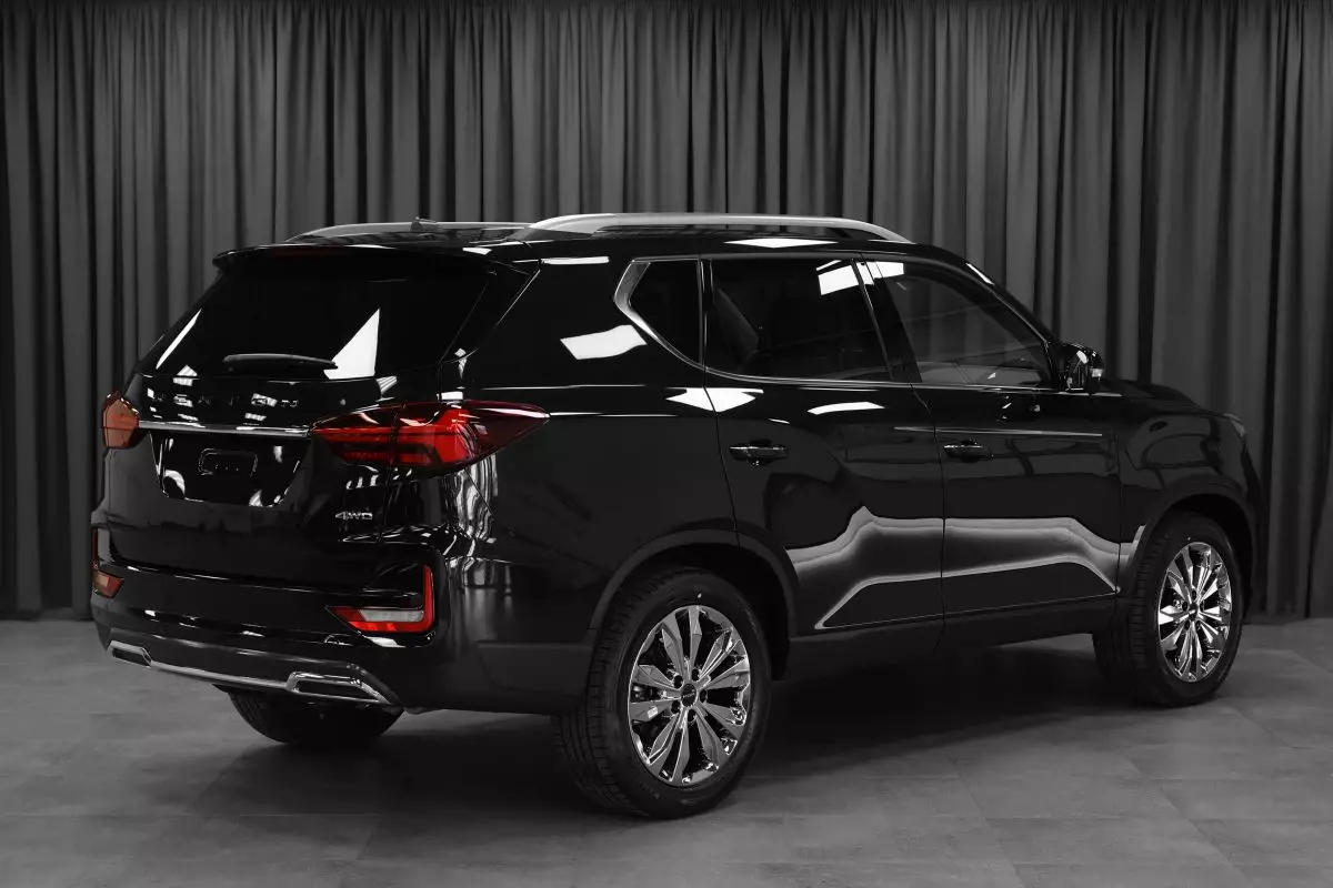 Автосалон: Kgm Rexton