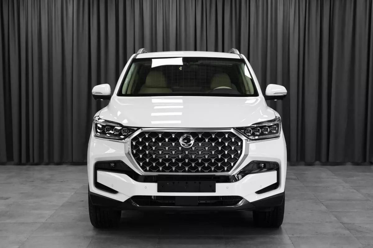 Автосалон: Kgm Rexton