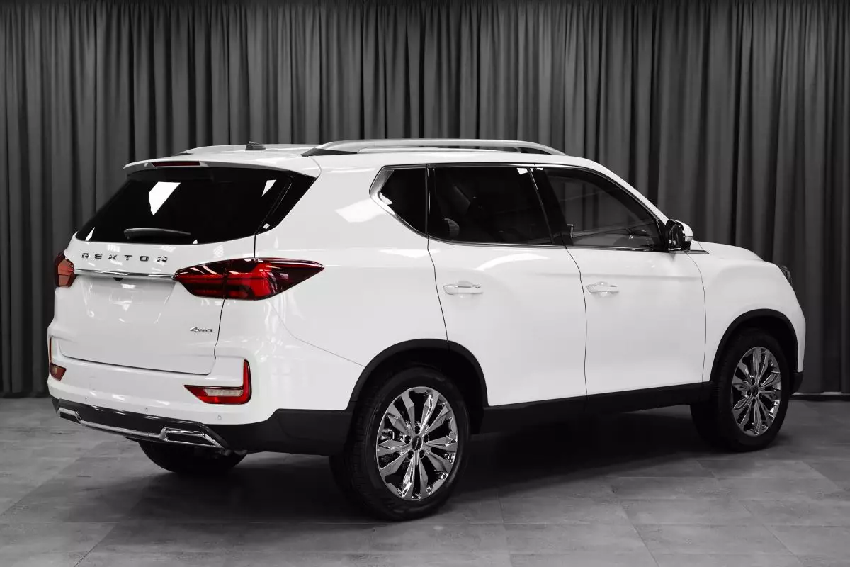 Автосалон: Kgm Rexton