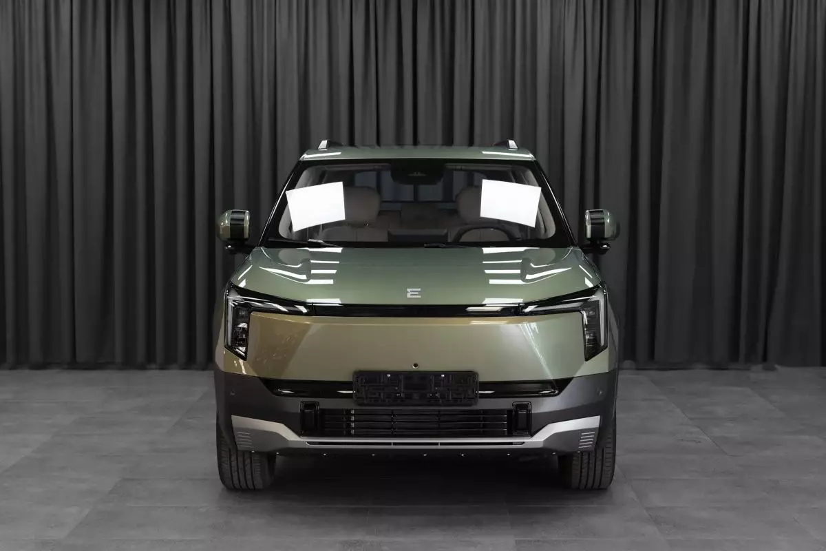 Автосалон: Evolute i-JOY