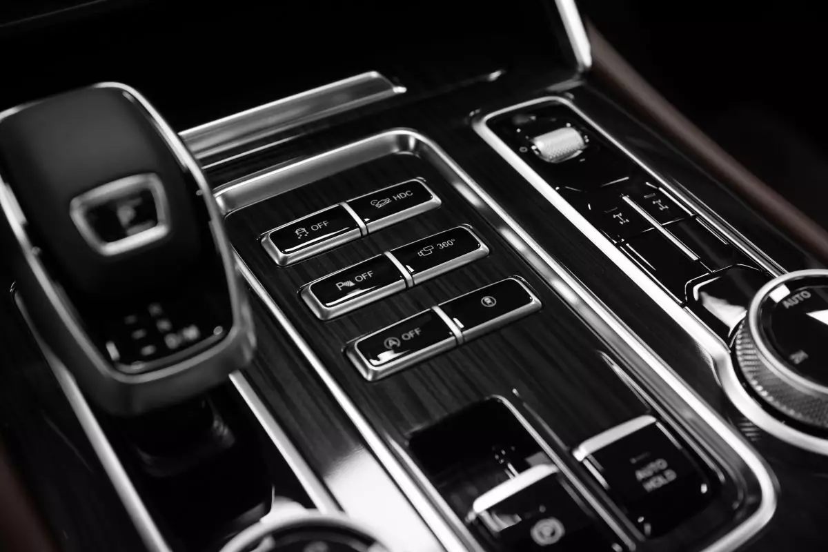 Автосалон: Foton Tunland V9