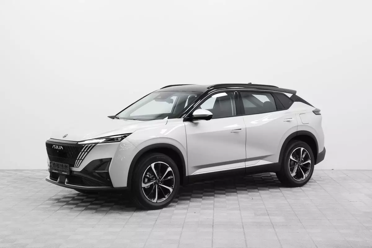 Автосалон: Dongfeng Mage