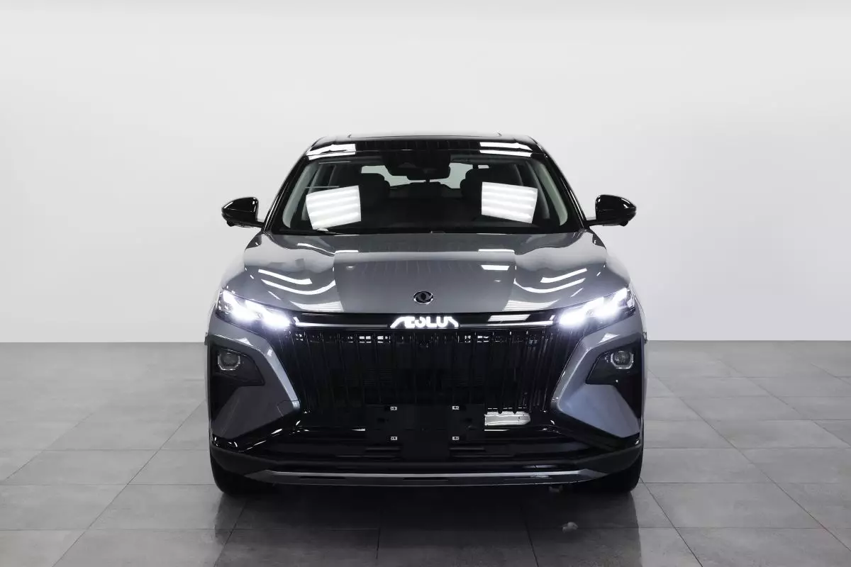 Автосалон: Dongfeng Huge