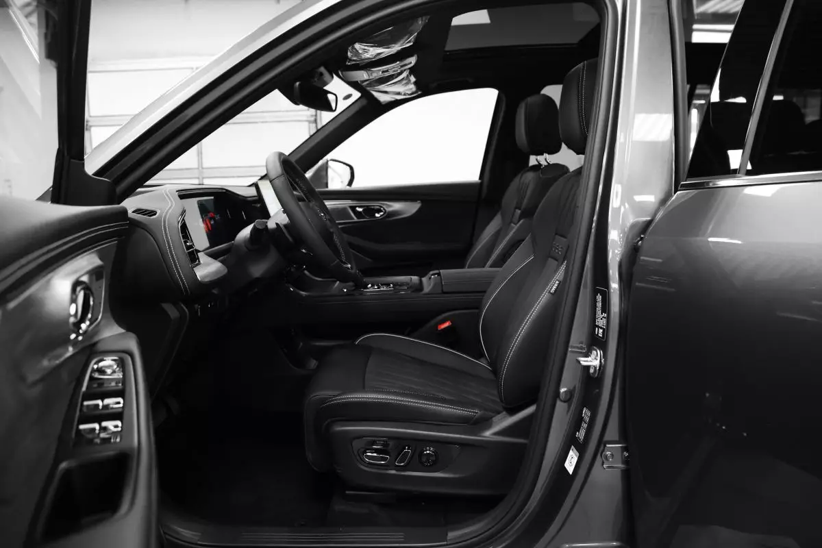 Автосалон: Gac GS8 New