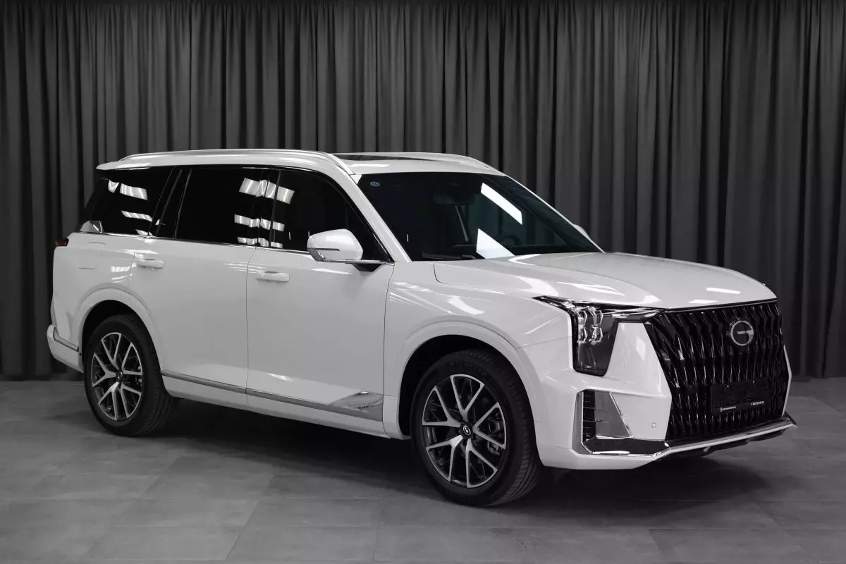 Автосалон: Gac GS8 New