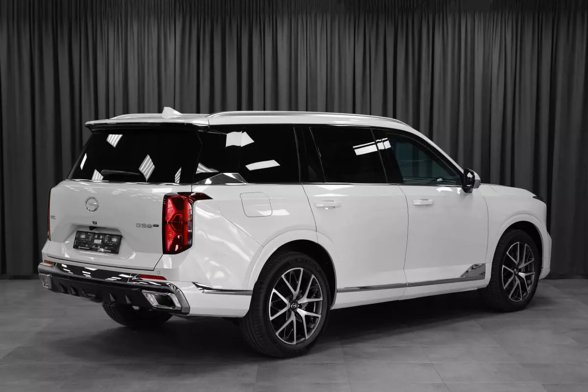 Автосалон: Gac GS8 New