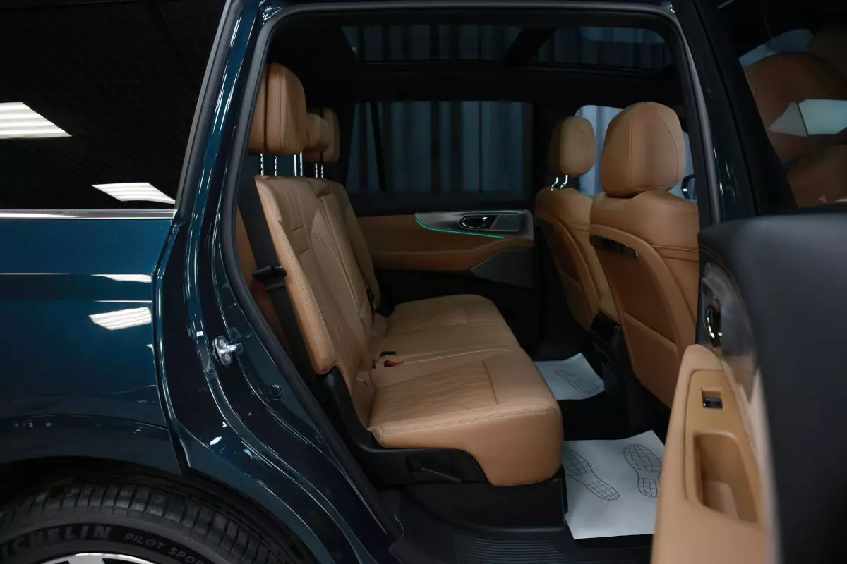 Автосалон: Gac GS8 New