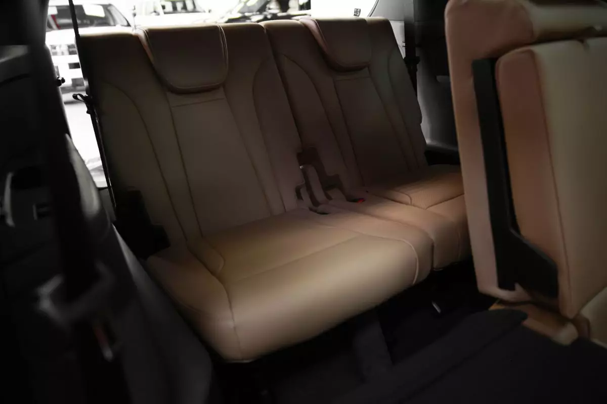 Автосалон: Gac GS8 New