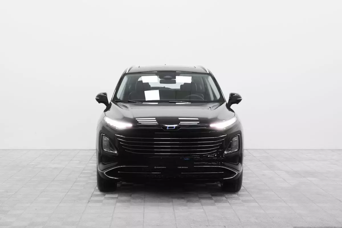 Автосалон: Bestune T90