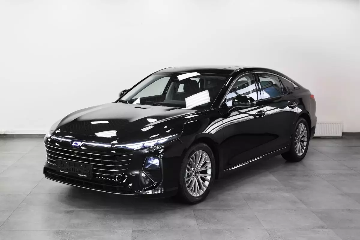 Автосалон: Bestune B70 New