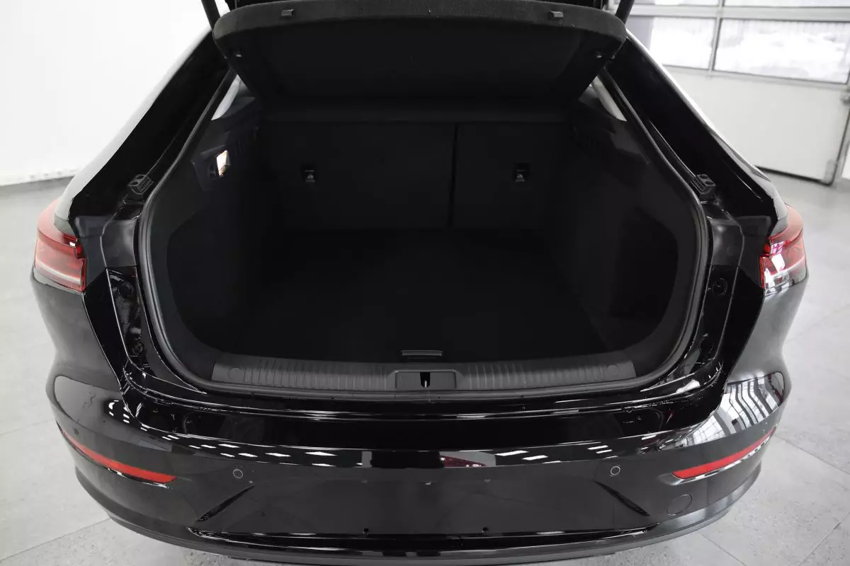 Автосалон: Bestune B70 New